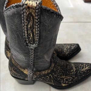 Old Gringo Black Gold Embossed Floral Leather Boots | Rare 30653 | Size 7B